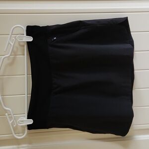Eddie Bauer size small, black  skort